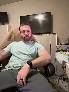 Snapshot of 8inchHOLEpunch chatting on 1, 1, 2025 8inchHOLEpunch online show from 1, 1, 2025