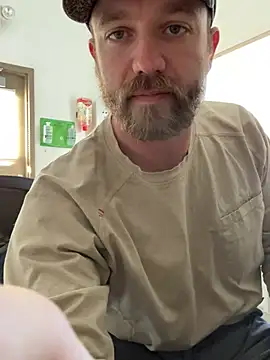 Snapshot of 8inchHOLEpunch chatting on 2, 1, 2025 8inchHOLEpunch online show from 2, 1, 2025