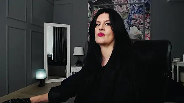 DomMelissaW online show from 12, 12, 2024