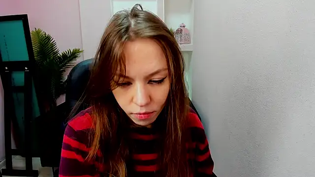 Persephoni online show from 21, 2, 2025