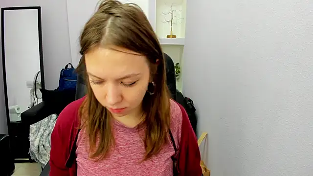 Persephoni online show from 9, 4, 2026