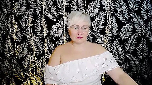 Snapshot of Olivia_playful chatting on 23, 7, 2026 Olivia playful online show from 23, 7, 2026