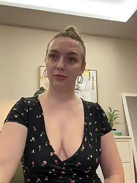 Janeee online show from 6, 12, 2024