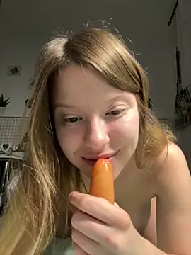 Snapshot of kimczii chatting on 13, 5, 2026 kimczii online show from 13, 5, 2026
