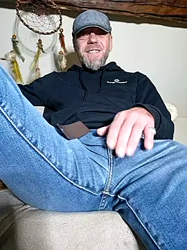 Snapshot of eddouxxx78 chatting on 5, 10, 2025 eddouxxx78 online show from 5, 10, 2025