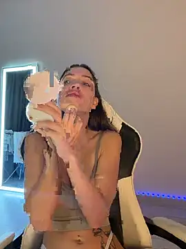 Snapshot of julia_fly chatting on 24, 5, 2026 julia fly online show from 24, 5, 2026