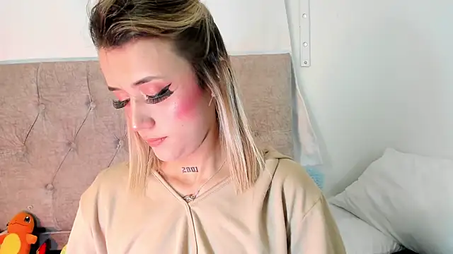 Snapshot of Sabrina_Cole chatting on 14, 3, 2025 Sabrina Cole online show from 14, 3, 2025