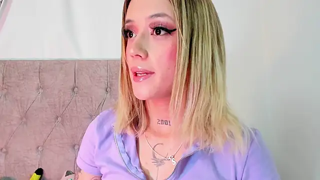 Snapshot of Sabrina_Cole chatting on 20, 3, 2025 Sabrina Cole online show from 20, 3, 2025