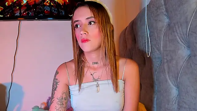 Snapshot of Sabrina_Cole chatting on 18, 10, 2025 Sabrina Cole online show from 18, 10, 2025