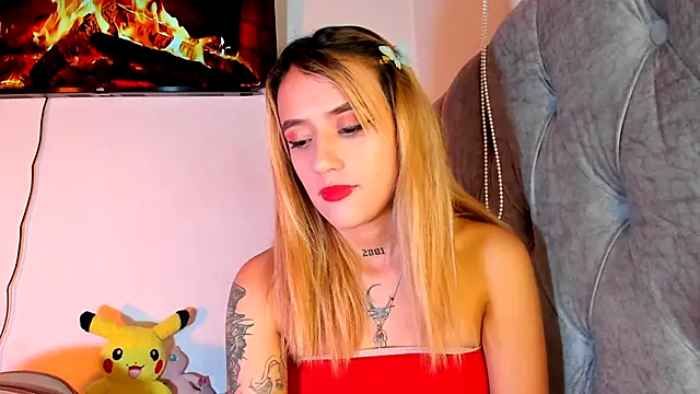 Snapshot of Sabrina_Cole chatting on 23, 11, 2025 Sabrina Cole online show from 23, 11, 2025