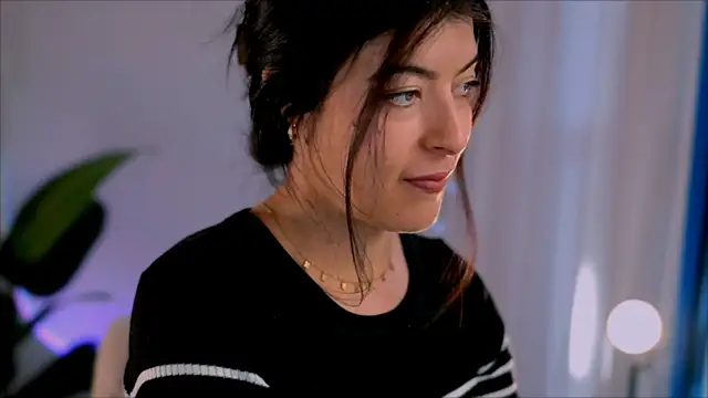 anabelcurvy online show from 2, 1, 2025