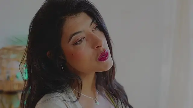 anabelcurvy online show from 10, 11, 2025