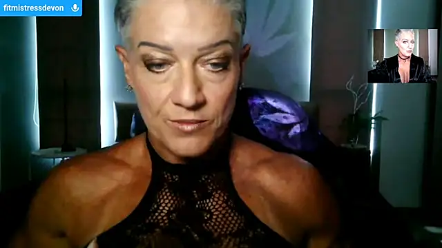 Snapshot of Devon2020 chatting on 24, 4, 2026 Devon2020 online show from 24, 4, 2026
