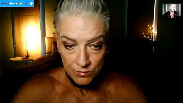 Snapshot of Devon2020 chatting on 16, 5, 2026 Devon2020 online show from 16, 5, 2026