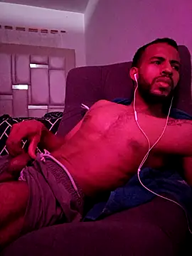 Criistianprado19cm online show from 14, 4, 2026