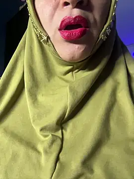 Snapshot of Jameela chatting on 27, 10, 2025 Jameela online show from 27, 10, 2025