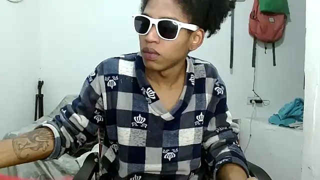 angelamarie1 online show from 10, 9, 2025