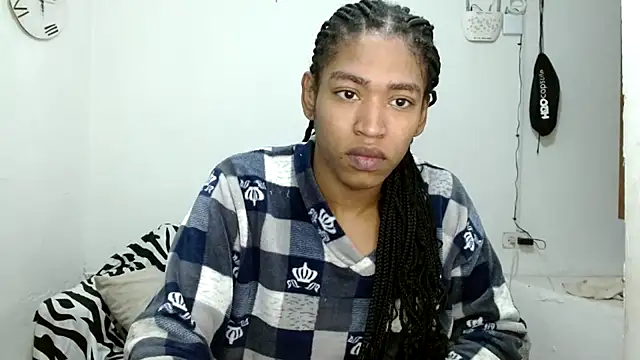 angelamarie1 online show from 15, 4, 2026