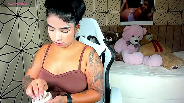 vane lopez  online show from 5, 11, 2025