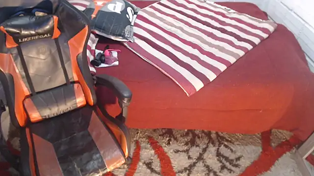 sexyjustin202 online show from 16, 10, 2025