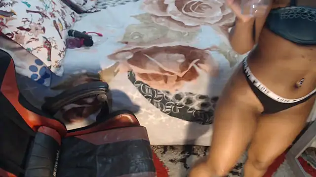 sexyjustin202 online show from 11, 4, 2026