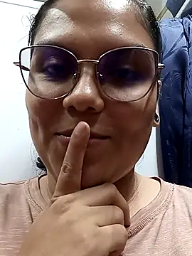 Snapshot of kittylu__ chatting on 20, 4, 2026 kittylu online show from 20, 4, 2026