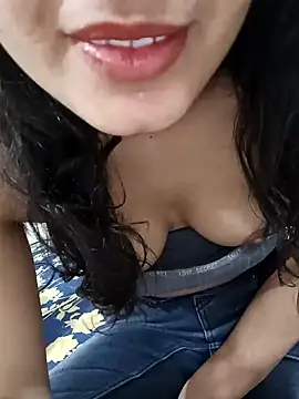 CuteSarikaLIVE online show from 11, 2, 2025