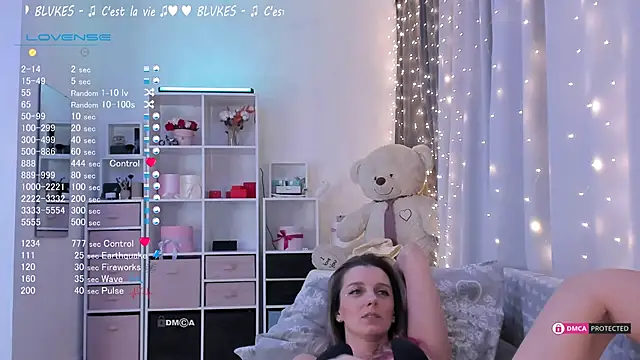Snapshot of Karamelsw_ chatting on 13, 2, 2025 Karamelsw online show from 13, 2, 2025