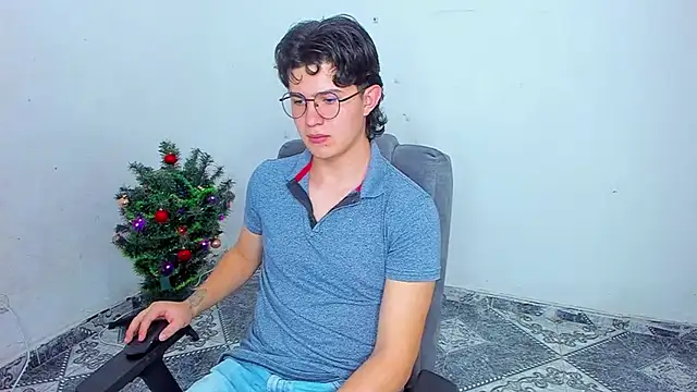 Snapshot of patrik_027 chatting on 22, 12, 2024 patrik 027 online show from 22, 12, 2024