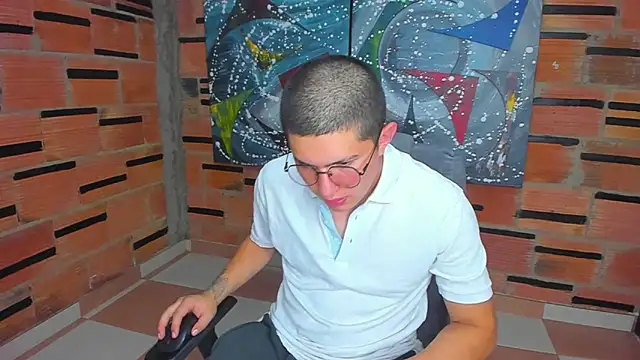 Snapshot of patrik_027 chatting on 17, 1, 2025 patrik 027 online show from 17, 1, 2025