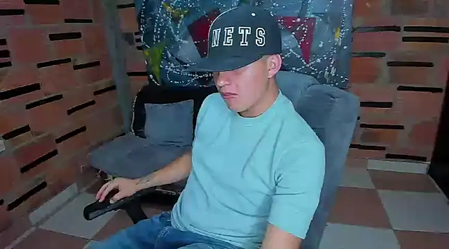 Snapshot of patrik_027 chatting on 3, 2, 2025 patrik 027 online show from 3, 2, 2025