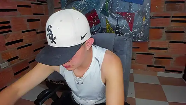 Snapshot of patrik_027 chatting on 5, 2, 2025 patrik 027 online show from 5, 2, 2025