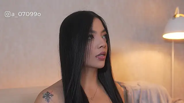 sarah hiill online show from 3, 2, 2026