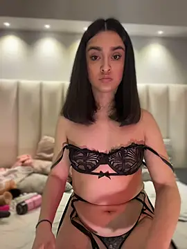 MiahWindsor online show from 8, 7, 2026