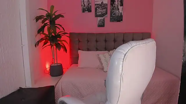 Stefhanyblow online show from 18, 3, 2025