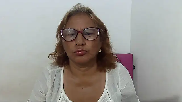 charrysexy1 online show from 16, 4, 2026