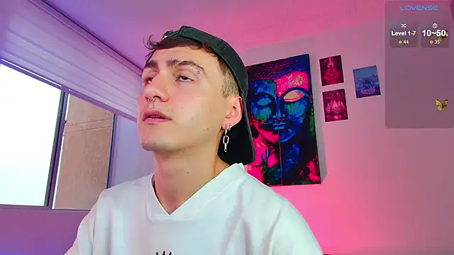 Snapshot of dimitri-bilak chatting on 23, 11, 2025 dimitri-bilak online show from 23, 11, 2025