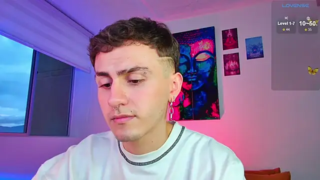 Snapshot of dimitri-bilak chatting on 2, 12, 2025 dimitri-bilak online show from 2, 12, 2025