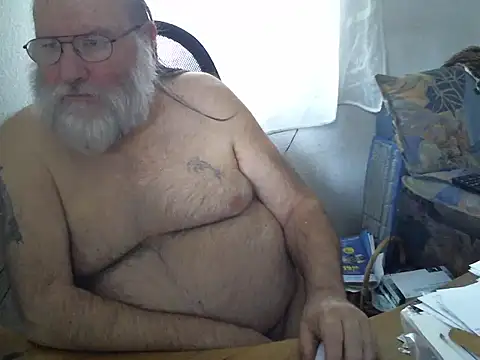 Snapshot of SexySantaC chatting on 28, 12, 2024 SexySantaC online show from 28, 12, 2024