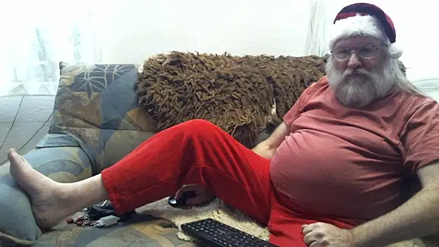 Snapshot of SexySantaC chatting on 31, 12, 2024 SexySantaC online show from 31, 12, 2024