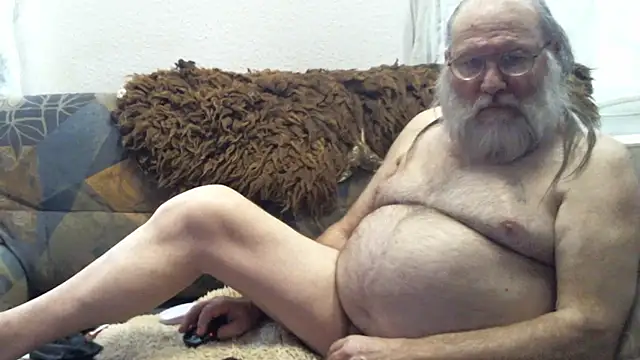 Snapshot of SexySantaC chatting on 2, 1, 2025 SexySantaC online show from 2, 1, 2025