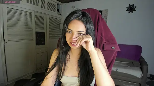 Miss Nicole online show from 14, 1, 2025