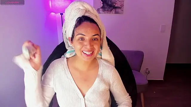 Snapshot of Miss_Nicole chatting on 30, 5, 2026 Miss Nicole online show from 30, 5, 2026