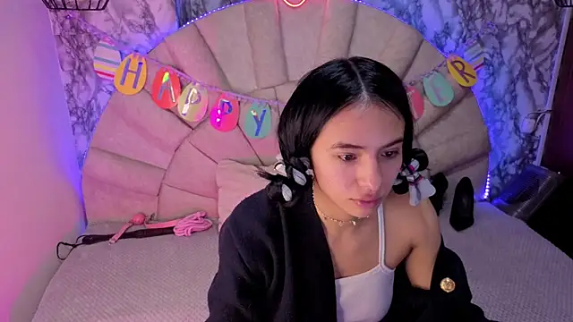  emma miller  online show from 2, 4, 2026