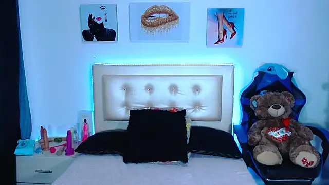 Snapshot of Jenng18 chatting on 19, 12, 2024 Jenng18 online show from 19, 12, 2024