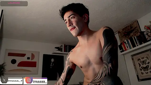 Snapshot of ivaaaan_ chatting on 11, 2, 2026 ivaaaan online show from 11, 2, 2026