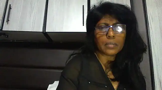 Snapshot of MsAttitude chatting on 13, 1, 2025 MsAttitude online show from 13, 1, 2025