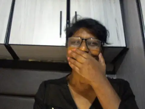 MsAttitude online show from 8, 4, 2026