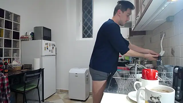 SQUIRRRTER online show from 10, 4, 2026