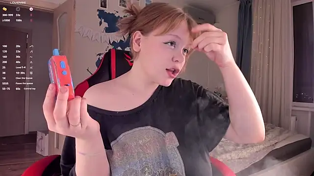 LisaLaas online show from 4, 12, 2024